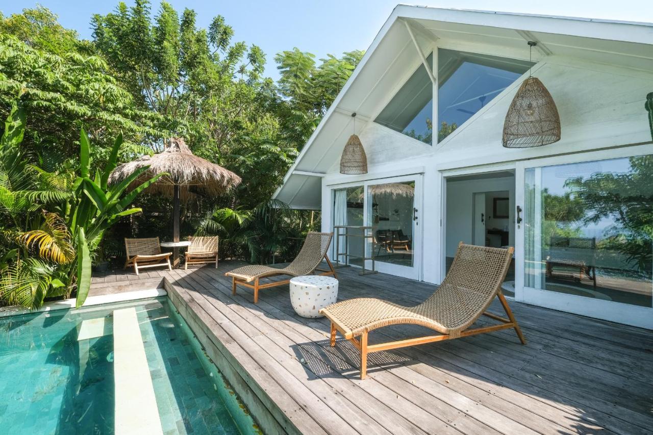 Salty Breeze Bali Hotel Ungasan  Exterior photo