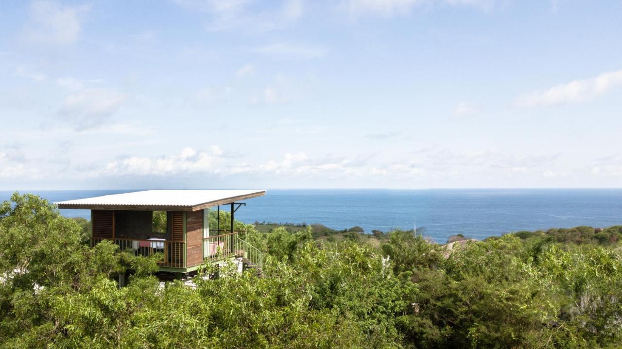 Salty Breeze Bali Hotel Ungasan  Exterior photo