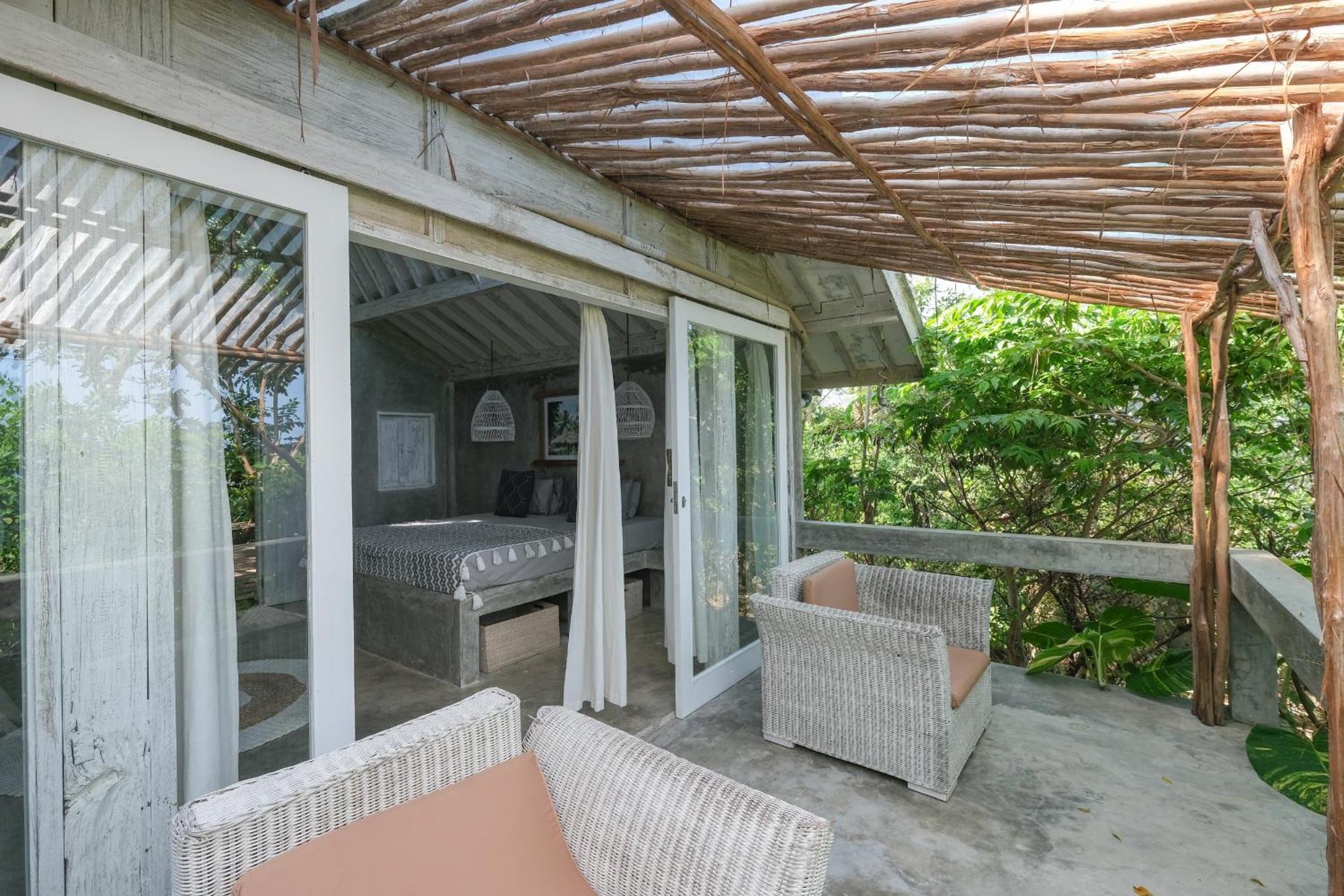 Salty Breeze Bali Hotel Ungasan  Room photo